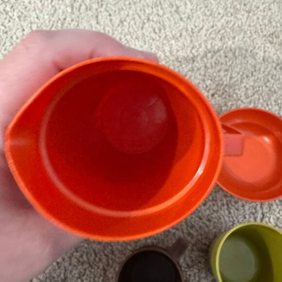 Vintage Tupperware Mini Toy Set 4 Pieces Pitcher 2 Cups 1 Bowl Harvest Color 70s - Picture 5 of 11